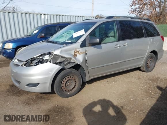 ✅ 2006 Toyota Sienna LE • VIN: 5TDZA23CX6S458365 • Lot: 43695557. Listed on IAAI with 171,139 mi. Free auction sales archive from the USA and detailed vehicle history report at DreamBid. Image 2.