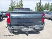 ✅ 2019 Chevrolet Silverado 1500 RST • VIN: 1GCRYEED3KZ301952 • Lot: 42322142. Wystawiony na IAAI z przebiegiem 105 588 mil. Bezpłatny archiwum sprzedaży aukcyjnych z USA i szczegółowy raport historii pojazdu na DreamBid. Zdjęcie 6.