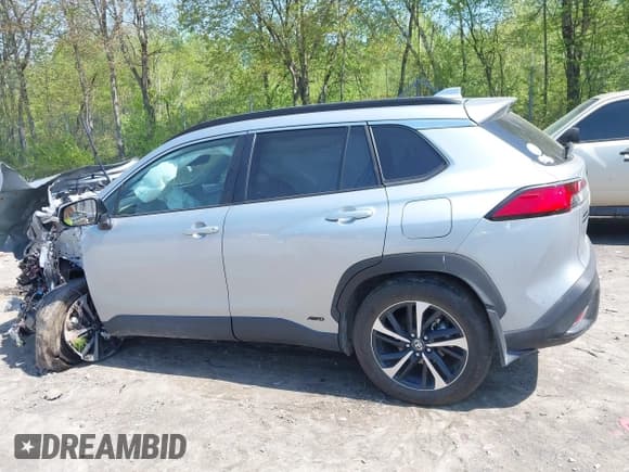 ✅ 2024 Toyota Corolla Cross Hybrid S • VIN: 7MUFBABG0RV055150 • Lot: 42234957. Listed on IAAI with 14,164 mi. Free auction sales archive from the USA and detailed vehicle history report at DreamBid. Image 13.