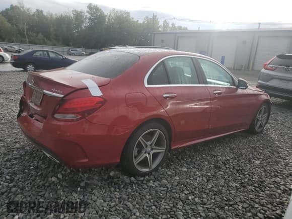 ✅ 2016 Mercedes-Benz C 300 Luxury • VIN: 55SWF4KB6GU098797 • Lot: 80780695. Wystawiony na Copart z przebiegiem 127 512 mil. Bezpłatny archiwum sprzedaży aukcyjnych z USA i szczegółowy raport historii pojazdu na DreamBid. Zdjęcie 3.
