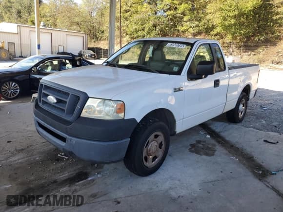 ✅ 2008 Ford F-150 XL • VIN: 1FTRF12208KC27344 • Lot: 85900295. Listed on Copart with 70,173 mi. Free auction sales archive from the USA and detailed vehicle history report at DreamBid. Image 1.