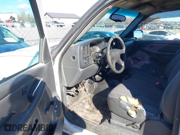 2003 Chevrolet Silverado 1500 Work Truck with VIN 1GCEC14V43Z103706, listed as a IAAI auction lot 43612960 with 312,691 mi miles and . Bid and sale history available at DreamBid. Image 5.