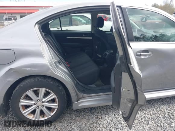 ✅ 2011 Subaru Legacy Premium Power Moon • VIN: 4S3BMBG6XB3252309 • Lot: 43302006. Listed on IAAI with 115,484 mi. Free auction sales archive from the USA and detailed vehicle history report at DreamBid. Image 8.