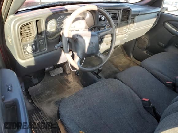 ✅ 2000 Chevrolet Silverado 1500 • VIN: 1GCEK14W7YZ127727 • Lot: 46421675. Listed on Copart with 352,666 mi. Free auction sales archive from the USA and detailed vehicle history report at DreamBid. Image 8.