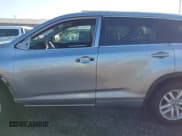 ✅ 2016 Toyota Highlander LE • VIN: 5TDZKRFH0GS177240 • Lot: 43328253. Wystawiony na IAAI z przebiegiem 75 924 mil. Bezpłatny archiwum sprzedaży aukcyjnych z USA i szczegółowy raport historii pojazdu na DreamBid. Zdjęcie 15.