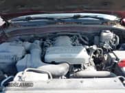 ✅ 2005 Toyota 4Runner Limited • VIN: JTEBT17R758026870 • Lot: 42734195. Wystawiony na IAAI z przebiegiem 193 619 mil. Bezpłatny archiwum sprzedaży aukcyjnych z USA i szczegółowy raport historii pojazdu na DreamBid. Zdjęcie 10.