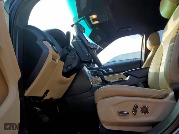 ✅ 2016 Ford Explorer Limited • VIN: 1FM5K8FH9GGD01908 • Лот: 87083925. Опубликован ранее на Copart с пробегом 131 910 миль. Бесплатный доступ к архиву аукционных продаж из США и подробный отчёт об истории автомобиля на DreamBid. Изображение 7.