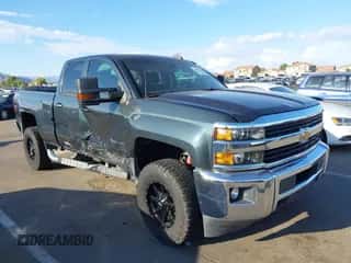 2017 Chevrolet Silverado 2500HD LT с VIN 1GC2KVEG5HZ180122, выставлен на аукционе IAAI как лот 43302524 с пробегом 113 073 миль миль и . История ставок и продаж доступна на DreamBid. Изображение 1.