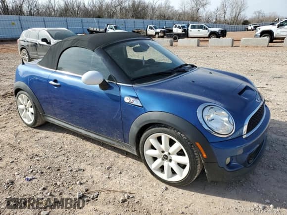 ✅ 2014 MINI Roadster S • VIN: WMWSY3C5XET595324 • Lot: 42704705. Wystawiony na Copart z przebiegiem 102 787 mil. Bezpłatny archiwum sprzedaży aukcyjnych z USA i szczegółowy raport historii pojazdu na DreamBid. Zdjęcie 4.
