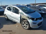 ✅ 2017 Chevrolet Bolt EV LT • VIN: 1G1FW6S04H4180525 • Lot: 41765456. Wystawiony na IAAI z przebiegiem 48 555 mil. Bezpłatny archiwum sprzedaży aukcyjnych z USA i szczegółowy raport historii pojazdu na DreamBid. Zdjęcie 1.