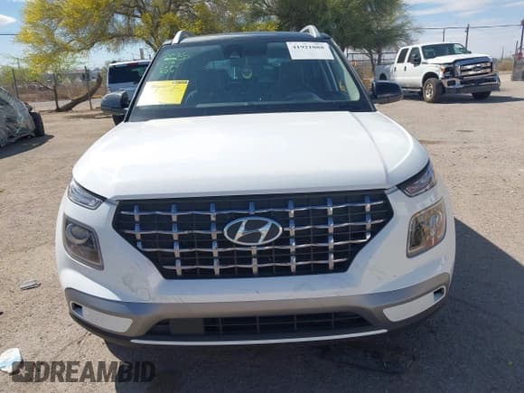 ✅ 2022 Hyundai Venue SEL • VIN: KMHRC8A35NU180027 • Lot: 41921088. Listed on IAAI with 69,220 mi. Free auction sales archive from the USA and detailed vehicle history report at DreamBid. Image 12.