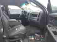 2014 Ram 1500 Express с VIN 1C6RR7FT4ES351004, выставлен на аукционе IAAI как лот 42141410 с пробегом 171 645 миль миль и . История ставок и продаж доступна на DreamBid. Изображение 5.