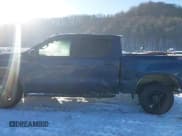 ✅ 2022 Chevrolet Silverado 1500 LT Trail Boss • VIN: 3GCPYFEL9NG210466 • Lot: 41393751. Wystawiony na IAAI z przebiegiem 74 128 mil. Bezpłatny archiwum sprzedaży aukcyjnych z USA i szczegółowy raport historii pojazdu na DreamBid. Zdjęcie 14.