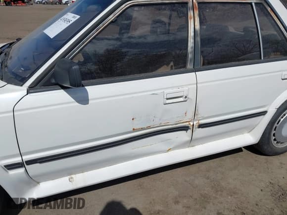 ✅ 1987 Nissan Maxima • VIN: JN1HU11P4HT365948 • Лот: 41930395. Опубликован ранее на IAAI с пробегом 189 952 миль. Бесплатный доступ к архиву аукционных продаж из США и подробный отчёт об истории автомобиля на DreamBid. Изображение 6.