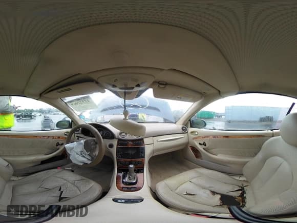 ✅ 2005 Mercedes-Benz CLK 320 • VIN: WDBTK65J65F134106 • Lot: 42322069. Wystawiony na IAAI z przebiegiem 138 407 mil. Bezpłatny archiwum sprzedaży aukcyjnych z USA i szczegółowy raport historii pojazdu na DreamBid. Zdjęcie 19.