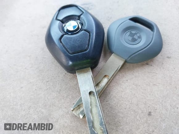 ✅ 2001 BMW 3 Series 325Ci • VIN: WBABS33481JY57209 • Lot: 41895588. Wystawiony na IAAI z przebiegiem Nie podano. Bezpłatny archiwum sprzedaży aukcyjnych z USA i szczegółowy raport historii pojazdu na DreamBid. Zdjęcie 11.