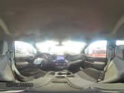 ✅ 2023 Chevrolet Silverado 2500HD • VIN: 2GC1YNE72P1731303 • Lot: 45006775. Wystawiony na Copart z przebiegiem 17 931 mil. Bezpłatny archiwum sprzedaży aukcyjnych z USA i szczegółowy raport historii pojazdu na DreamBid. Zdjęcie 14.