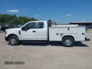 ✅ 2019 Ford F-250 XL • VIN: 1FD7X2A68KEE68410 • Lot: 42483463. Listed on IAAI with 100,636 mi. Free auction sales archive from the USA and detailed vehicle history report at DreamBid. Image 14.
