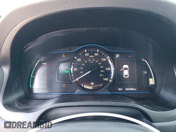 ✅ 2019 Hyundai Ioniq Blue • VIN: KMHC65LC2KU174349 • Lot: 41398595. Wystawiony na Copart z przebiegiem 180 390 mil. Bezpłatny archiwum sprzedaży aukcyjnych z USA i szczegółowy raport historii pojazdu na DreamBid. Zdjęcie 9.