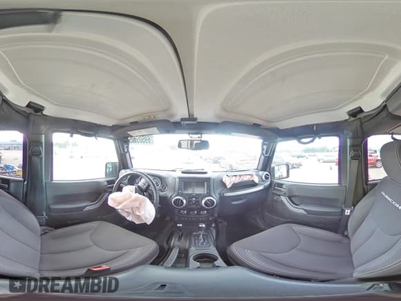 ✅ 2017 Jeep Wrangler Unlimited Rubicon • VIN: 1C4HJWFGXHL526668 • Lot: 69505105. Wystawiony na Copart z przebiegiem 73 230 mil. Bezpłatny archiwum sprzedaży aukcyjnych z USA i szczegółowy raport historii pojazdu na DreamBid. Zdjęcie 15.