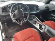 ✅ 2016 Dodge Challenger R/T Scat Pack • VIN: 2C3CDZFJ0GH317194 • Lot: 67985695. Wystawiony na Copart z przebiegiem 73 373 mil. Bezpłatny archiwum sprzedaży aukcyjnych z USA i szczegółowy raport historii pojazdu na DreamBid. Zdjęcie 8.