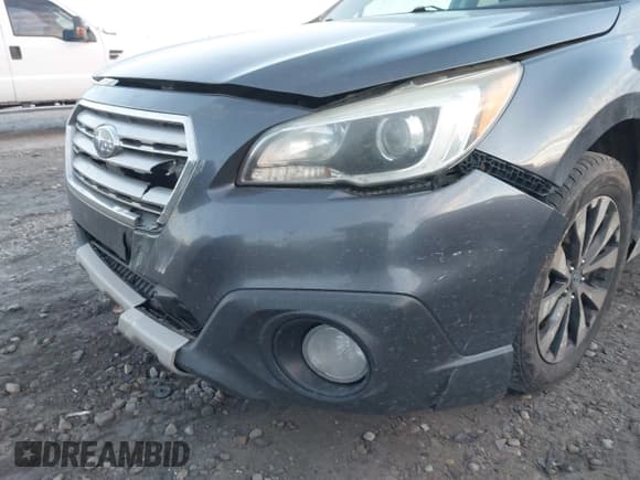 ✅ 2015 Subaru Outback Limited • VIN: 4S4BSBLC9F3253261 • Lot: 43677167. Wystawiony na IAAI z przebiegiem 257 354 mil. Bezpłatny archiwum sprzedaży aukcyjnych z USA i szczegółowy raport historii pojazdu na DreamBid. Zdjęcie 6.