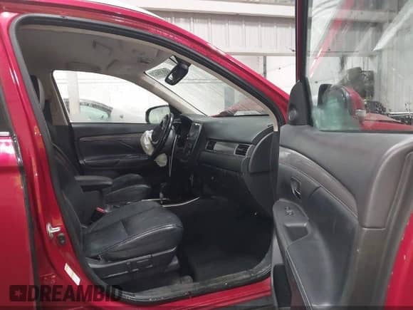 2019 Mitsubishi Outlander ES с VIN JA4AZ3A3XKZ041653, выставлен на аукционе IAAI как лот 42958933 с пробегом 104 502 миль миль и . История ставок и продаж доступна на DreamBid. Изображение 5.