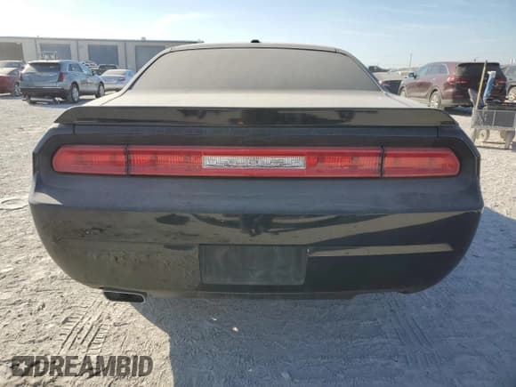 ✅ 2013 Dodge Challenger SXT • VIN: 2C3CDYAG2DH530925 • Lot: 77192334. Wystawiony na Copart z przebiegiem 201 989 mil. Bezpłatny archiwum sprzedaży aukcyjnych z USA i szczegółowy raport historii pojazdu na DreamBid. Zdjęcie 6.