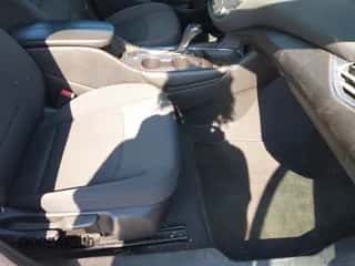 2017 Chevrolet Malibu LT z VIN 1G1ZE5ST0HF150785, wystawiony jako IAAI lot #43183540 z przebiegiem 145 316 mil mil oraz . Historia ofert i sprzedaży dostępna na DreamBid. Obrazek 5.