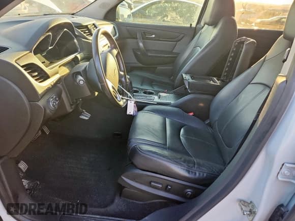 ✅ 2017 Chevrolet Traverse LT • VIN: 1GNKRHKD8HJ275366 • Лот: 85379355. Опубликован ранее на Copart с пробегом 159 637 миль. Бесплатный доступ к архиву аукционных продаж из США и подробный отчёт об истории автомобиля на DreamBid. Изображение 7.