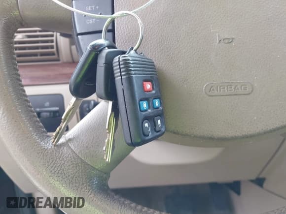 ✅ 2004 Ford Freestar Limited • VIN: 2FMZA582X4BA91544 • Lot: 43828832. Listed on IAAI with 157,740 mi. Free auction sales archive from the USA and detailed vehicle history report at DreamBid. Image 11.