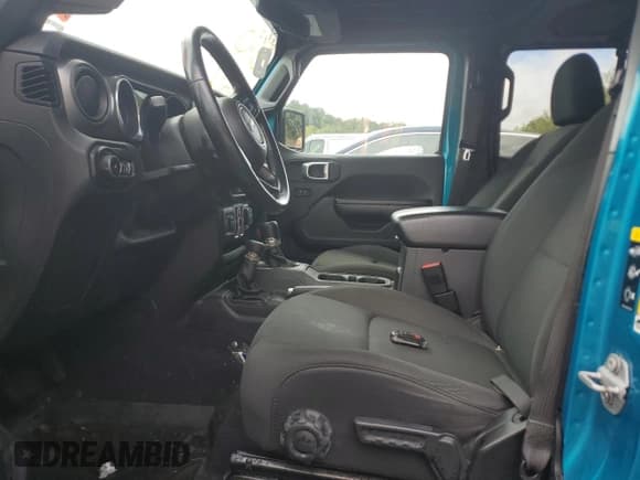 ✅ 2020 Jeep Wrangler Unlimited Willys • VIN: 1C4HJXDG4LW174011 • Lot: 69759175. Listed on Copart with 122,947 mi. Free auction sales archive from the USA and detailed vehicle history report at DreamBid. Image 7.