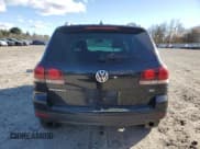 ✅ 2010 Volkswagen Touareg V6 • VIN: WVGFK7A91AD003733 • Lot: 93242775. Wystawiony na Copart z przebiegiem 192 826 mil. Bezpłatny archiwum sprzedaży aukcyjnych z USA i szczegółowy raport historii pojazdu na DreamBid. Zdjęcie 6.