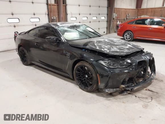 ✅ 2024 BMW M4 Competition xDrive • VIN: WBS43AZ07RCN35199 • Lot: 43642485. Listed on IAAI with 4,811 mi. Free auction sales archive from the USA and detailed vehicle history report at DreamBid. Image 1.