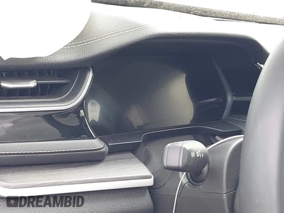 ✅ 2024 Jeep Grand Cherokee • VIN: 1C4RJYB61RC710573 • Lot: 43369280. Listed on IAAI with Not provided. Free auction sales archive from the USA and detailed vehicle history report at DreamBid. Image 15.