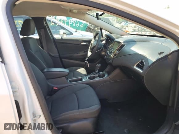 ✅ 2016 Chevrolet Cruze LT • VIN: 1G1BE5SM5G7283805 • Lot: 56849822. Listed on Copart with 73,632 mi. Free auction sales archive from the USA and detailed vehicle history report at DreamBid. Image 5.