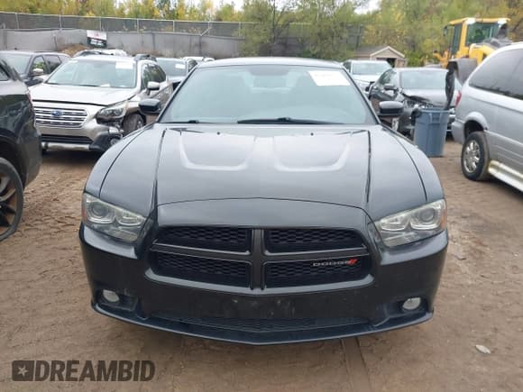 ✅ 2014 Dodge Charger RT Plus • VIN: 2C3CDXDT3EH178507 • Lot: 43463227. Wystawiony na IAAI z przebiegiem 141 820 mil. Bezpłatny archiwum sprzedaży aukcyjnych z USA i szczegółowy raport historii pojazdu na DreamBid. Zdjęcie 12.