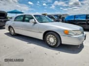✅ 1998 Lincoln Town Car Signature • VIN: 1LNFM82W8WY698345 • Lot: 61454625. Listed on Copart with 87,959 mi. Free auction sales archive from the USA and detailed vehicle history report at DreamBid. Image 4.