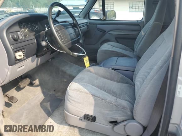 ✅ 1996 Ford Bronco XL • VIN: 1FMEU15N8TLB80962 • Lot: 67136265. Listed on Copart with 136,379 mi. Free auction sales archive from the USA and detailed vehicle history report at DreamBid. Image 7.