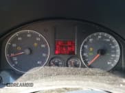 ✅ 2007 Volkswagen Rabbit • VIN: WVWBR71K17W213148 • Lot: 54063985. Wystawiony na Copart z przebiegiem 163 116 mil. Bezpłatny archiwum sprzedaży aukcyjnych z USA i szczegółowy raport historii pojazdu na DreamBid. Zdjęcie 9.