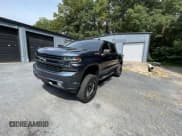 ✅ 2019 Chevrolet Silverado 1500 RST • VIN: 1GCUYEED1KZ393895 • Лот: 83983675. Опубликован ранее на Copart с пробегом 53 620 миль. Бесплатный доступ к архиву аукционных продаж из США и подробный отчёт об истории автомобиля на DreamBid. Изображение 2.