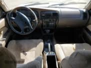 ✅ 1998 Toyota 4Runner SR5 • VIN: JT3GN86R9W0069710 • Lot: 71111965. Listed on Copart with 277,890 mi. Free auction sales archive from the USA and detailed vehicle history report at DreamBid. Image 8.