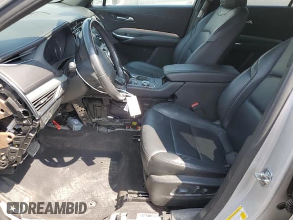 ✅ 2020 Cadillac XT4 AWD Premium Luxury • VIN: 1GYFZDR48LF033031 • Лот: 67836595. Опубликован ранее на Copart с пробегом Не указан. Бесплатный доступ к архиву аукционных продаж из США и подробный отчёт об истории автомобиля на DreamBid. Изображение 7.