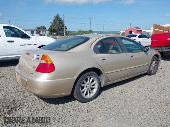 ✅ 1999 Chrysler 300M M • VIN: 2C3HE66G6XH511184 • Lot: 42145927. Listed on IAAI with 204,588 mi. Free auction sales archive from the USA and detailed vehicle history report at DreamBid. Image 4.