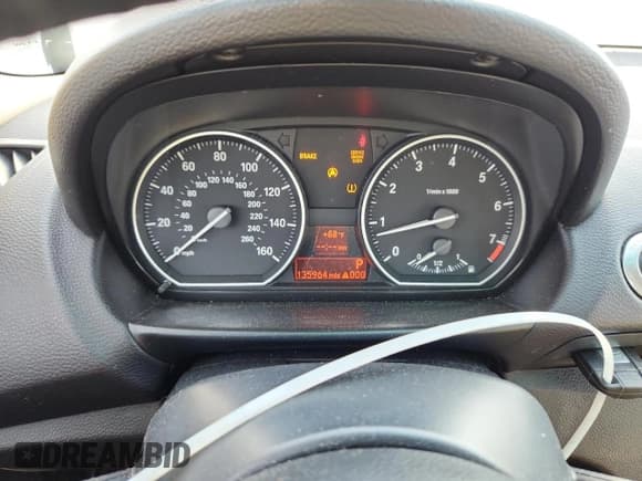 ✅ 2008 BMW 1 Series 128i • VIN: WBAUP73528VF09017 • Лот: 70872165. Опубликован ранее на Copart с пробегом 135 964 миль. Бесплатный доступ к архиву аукционных продаж из США и подробный отчёт об истории автомобиля на DreamBid. Изображение 9.