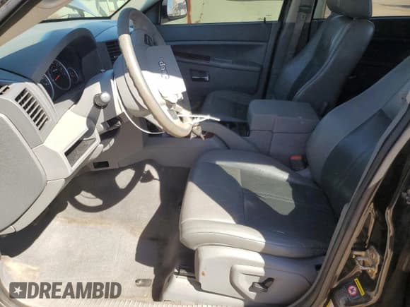 ✅ 2005 Jeep Grand Cherokee Limited • VIN: 1J8HR58205C573216 • Лот: 80379305. Опубликован ранее на Copart с пробегом 204 765 миль. Бесплатный доступ к архиву аукционных продаж из США и подробный отчёт об истории автомобиля на DreamBid. Изображение 7.