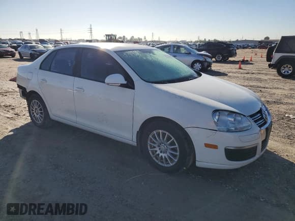 ✅ 2007 Volkswagen Jetta • VIN: 3VWGF71K77M114667 • Лот: 81355404. Опубликован ранее на Copart с пробегом 141 172 миль. Бесплатный доступ к архиву аукционных продаж из США и подробный отчёт об истории автомобиля на DreamBid. Изображение 4.