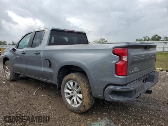 ✅ 2020 Chevrolet Silverado 1500 Custom • VIN: 1GCRWBEF3LZ191136 • Lot: 81049624. Wystawiony na Copart z przebiegiem 77 711 mil. Bezpłatny archiwum sprzedaży aukcyjnych z USA i szczegółowy raport historii pojazdu na DreamBid. Zdjęcie 2.
