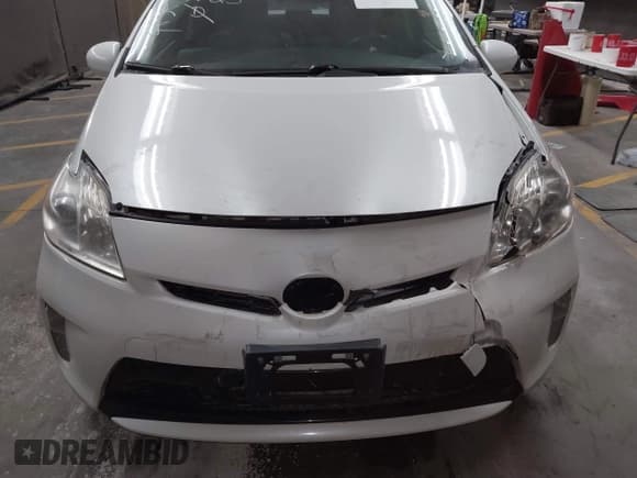 ✅ 2014 Toyota Prius Four • VIN: JTDKN3DU1E1749111 • Lot: 43260413. Wystawiony na IAAI z przebiegiem 113 117 mil. Bezpłatny archiwum sprzedaży aukcyjnych z USA i szczegółowy raport historii pojazdu na DreamBid. Zdjęcie 6.