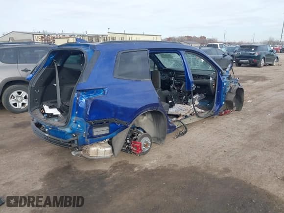 ✅ 2023 Cadillac XT6 AWD Sport • VIN: 1GYKPGRS4PZ131630 • Lot: 43741820. Listed on IAAI with 7,237 mi. Free auction sales archive from the USA and detailed vehicle history report at DreamBid. Image 4.